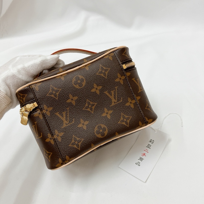 莉亞精品♡LV 老花化妝包 二手-3