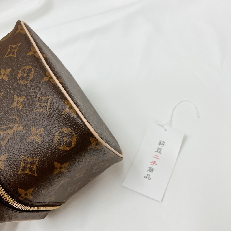莉亞精品♡LV 老花化妝包 二手-6