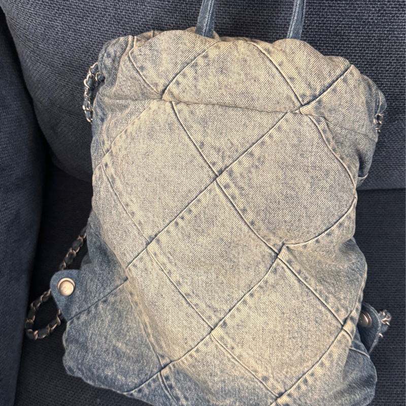 近全新CHANEL(香奈兒) 22Bag 帶手柄雙肩包 小號 29cm 牛仔藍 牛仔 晶片開 銀扣-2