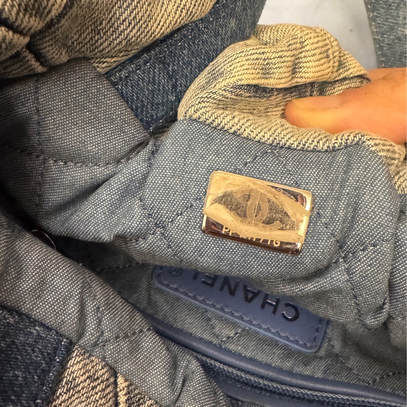 近全新CHANEL(香奈兒) 22Bag 帶手柄雙肩包 小號 29cm 牛仔藍 牛仔 晶片開 銀扣-8