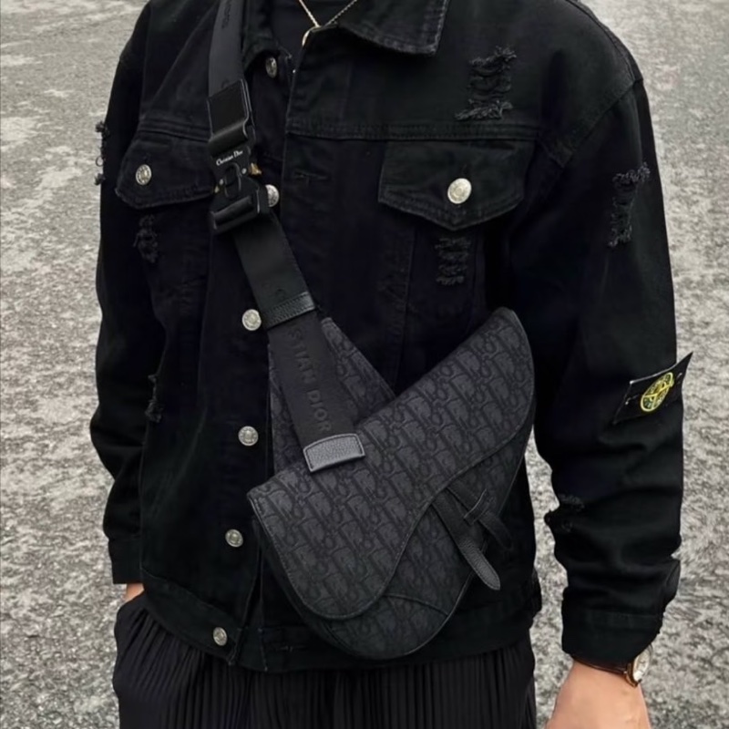 莉亞精品♡Dior黑老花馬鞍胸包 二手-1