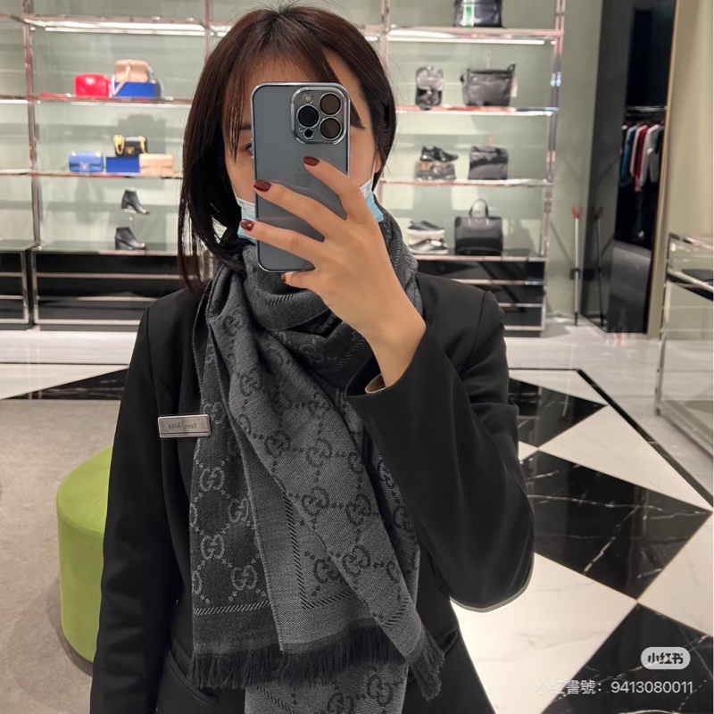 GUCCI 經典 GG 緹花 羊毛 蠶絲 混絲 直紋 雙色 流蘇 披肩 披巾 圍巾-3