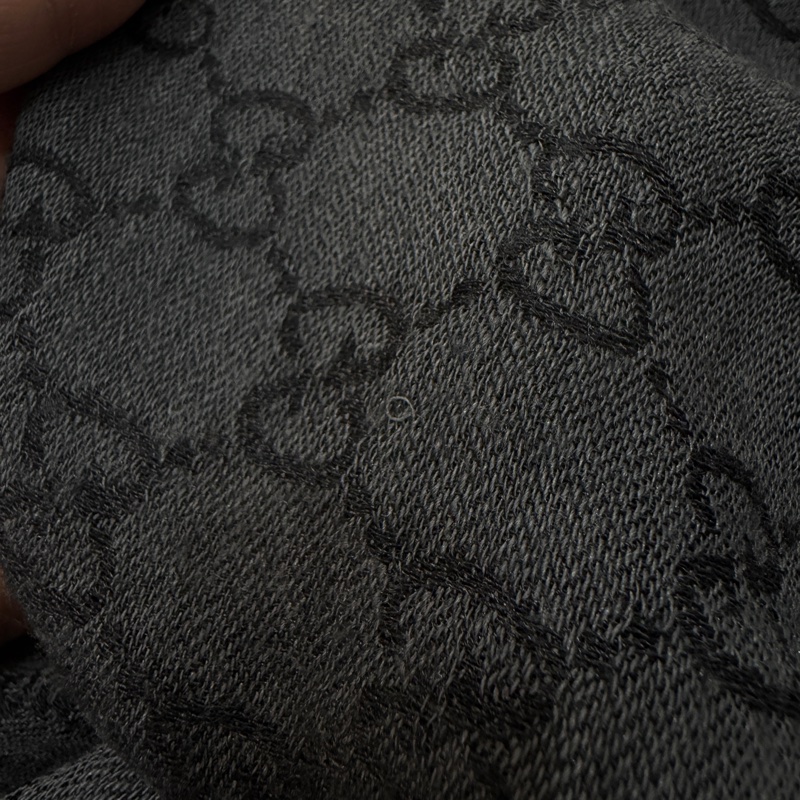 GUCCI 經典 GG 緹花 羊毛 蠶絲 混絲 直紋 雙色 流蘇 披肩 披巾 圍巾-31