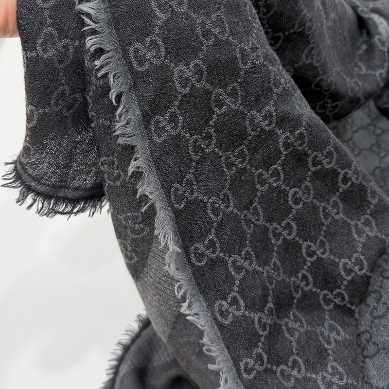 GUCCI 經典 GG 緹花 羊毛 蠶絲 混絲 直紋 雙色 流蘇 披肩 披巾 圍巾-39