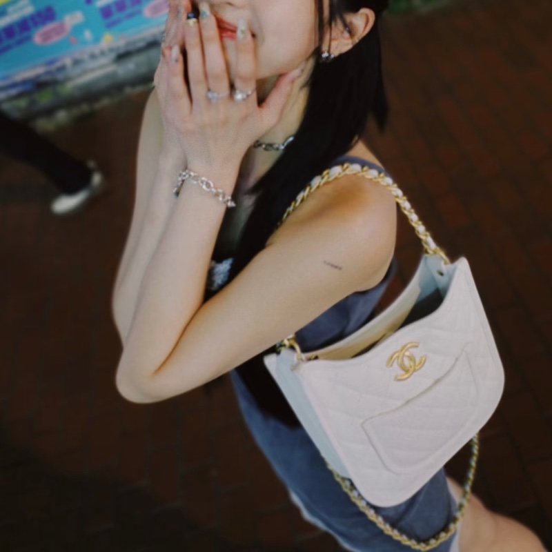 CHANEL 24S白金嬉皮hobo手提肩背斜背包23*24*6.5 98新配件塵袋 購證-0
