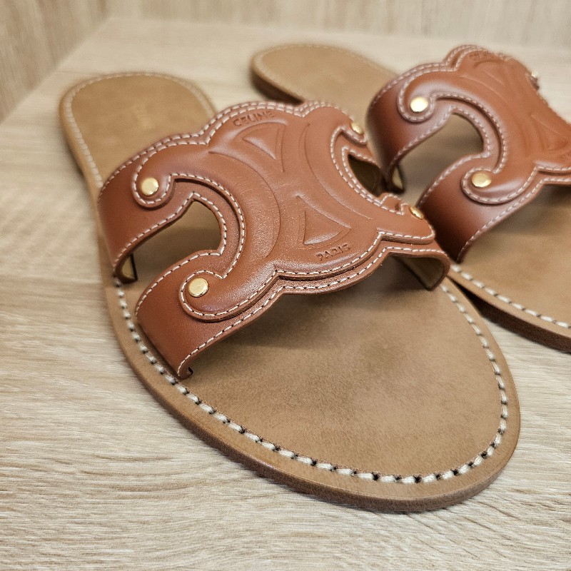 [超級甜出😳看到別猶豫把握] Celine焦糖色牛皮凱旋門平底拖鞋-1