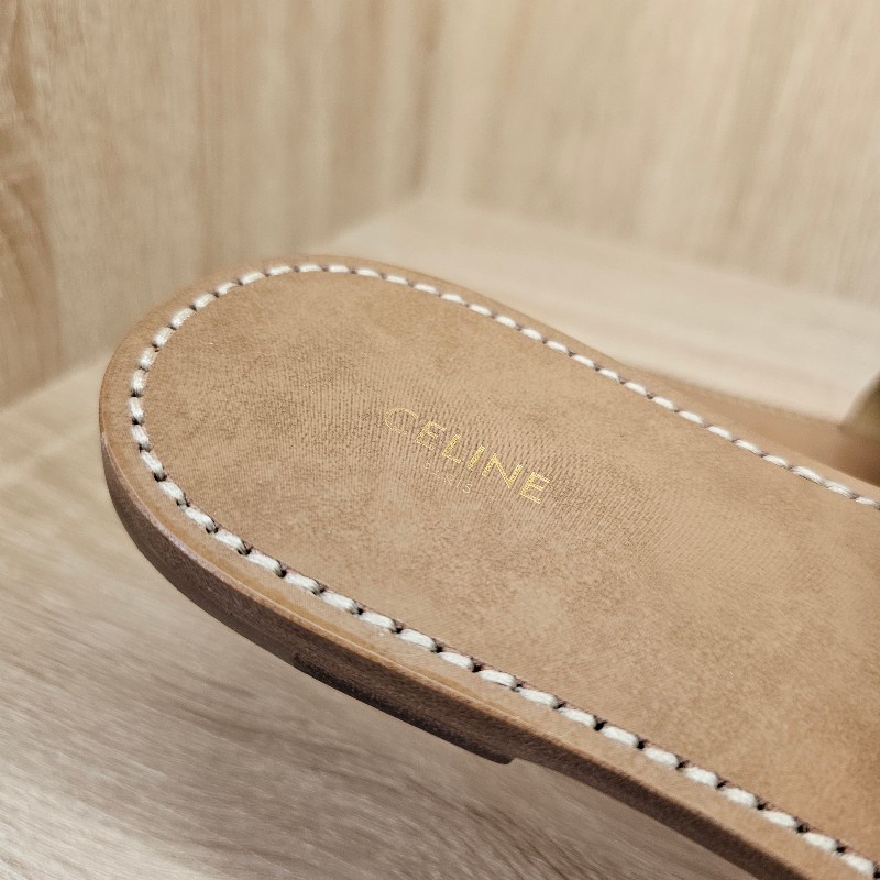 [超級甜出😳看到別猶豫把握] Celine焦糖色牛皮凱旋門平底拖鞋-7