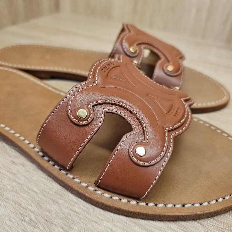 [超級甜出😳看到別猶豫把握] Celine焦糖色牛皮凱旋門平底拖鞋-8