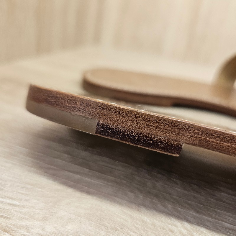 [超級甜出😳看到別猶豫把握] Celine焦糖色牛皮凱旋門平底拖鞋-10