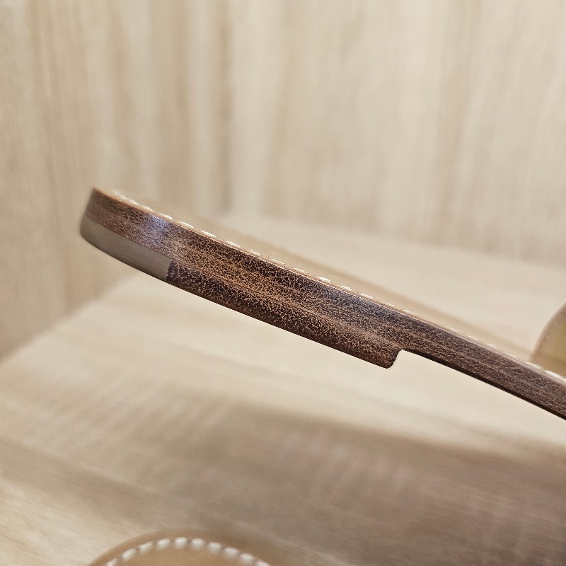 [超級甜出😳看到別猶豫把握] Celine焦糖色牛皮凱旋門平底拖鞋-11