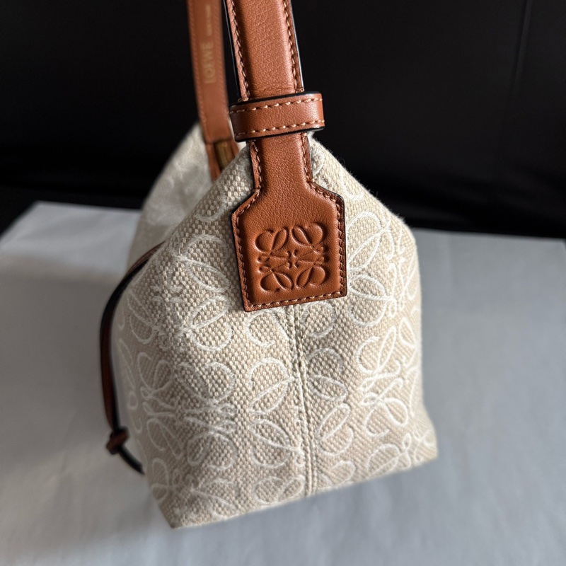 99新Loewe羅意威 cubi小號飯盒包單肩腋下包 無附件-3