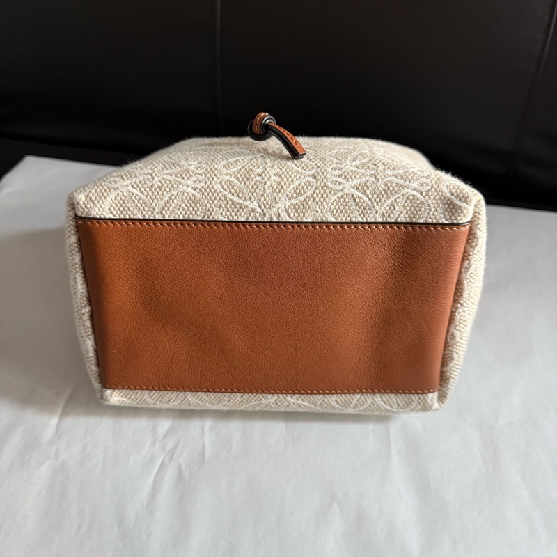 99新Loewe羅意威 cubi小號飯盒包單肩腋下包 無附件-5