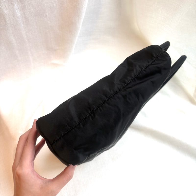 Prada 經典尼龍手提/單肩包-7