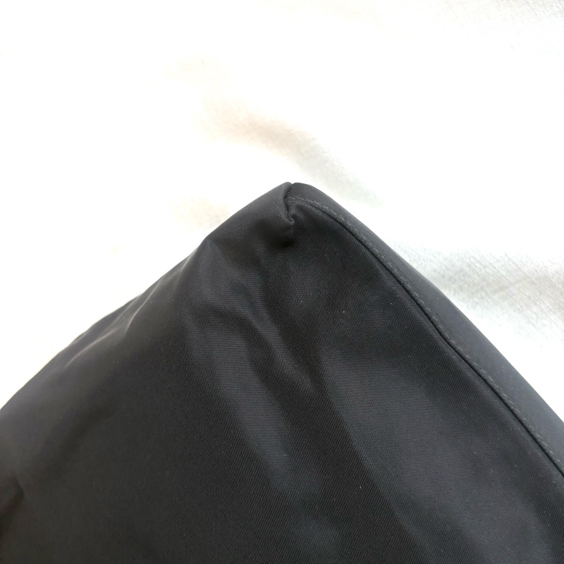 Prada 經典尼龍手提/單肩包-10