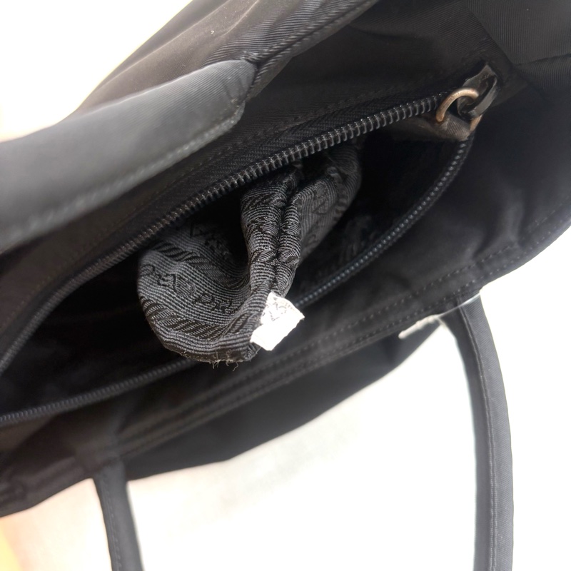 Prada 經典尼龍手提/單肩包-21