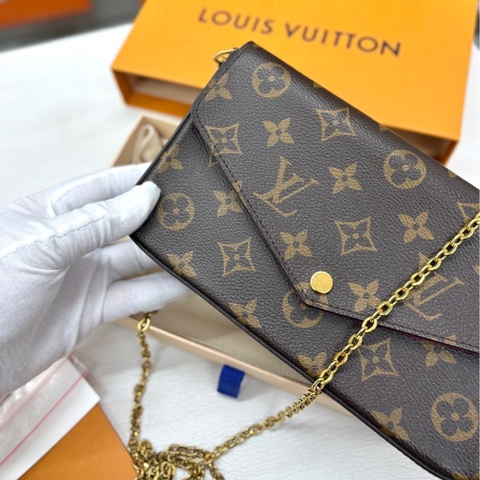 LV 老花三合一woc