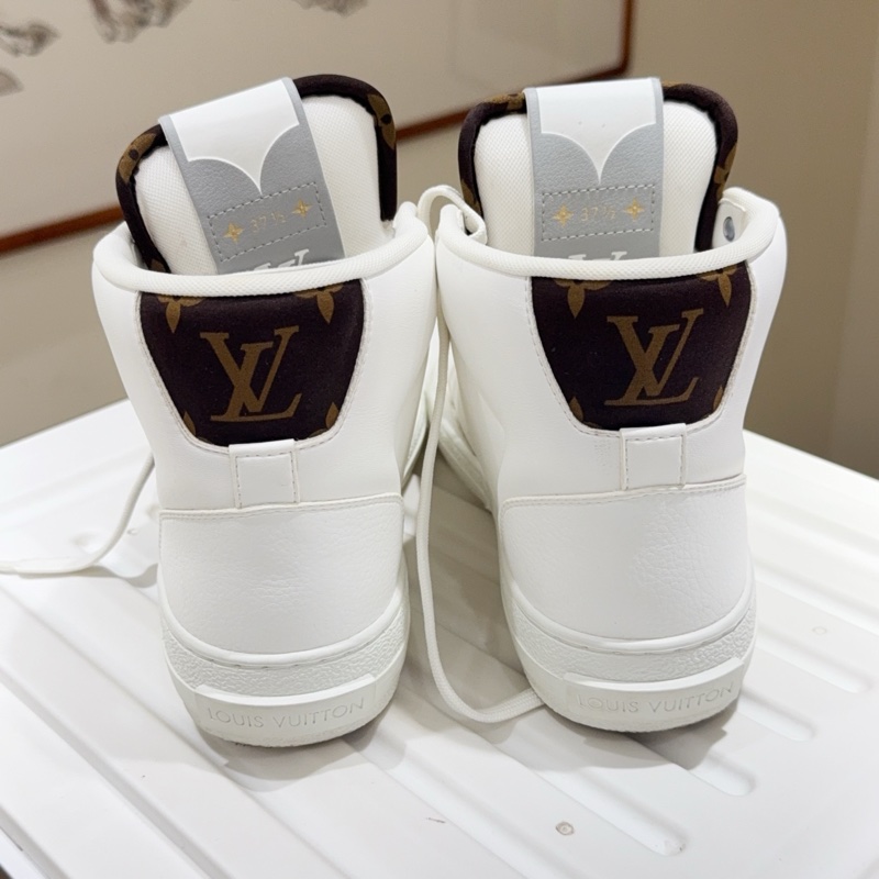 98新LV/路易威登 Charlie 圓頭系帶高幫時尚板鞋 尺碼 37.5碼-3