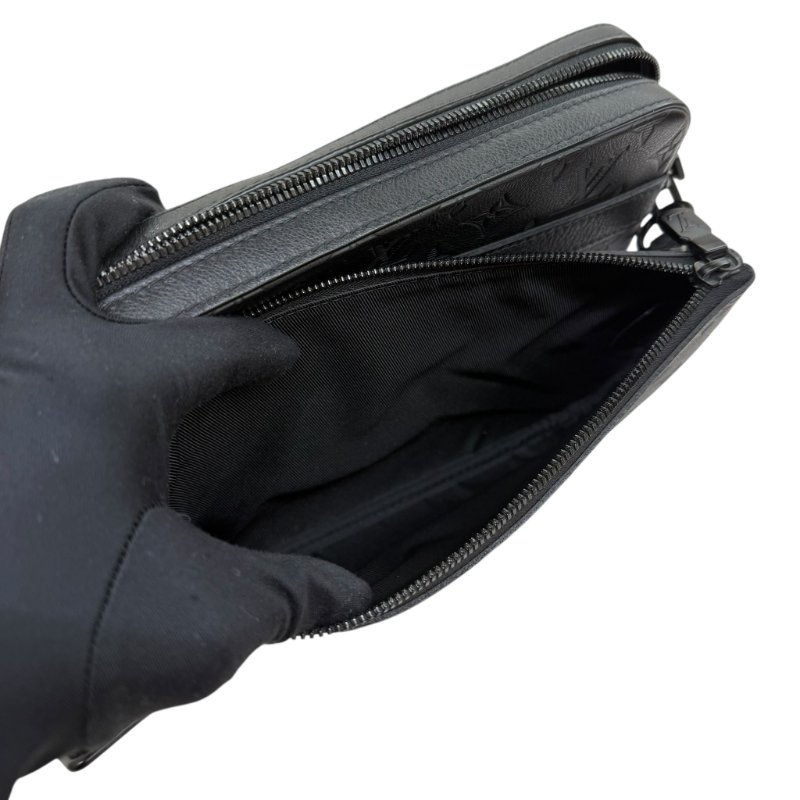 Louis Vuitton - 黑色牛皮壓紋Trio黑武士郵差包-10