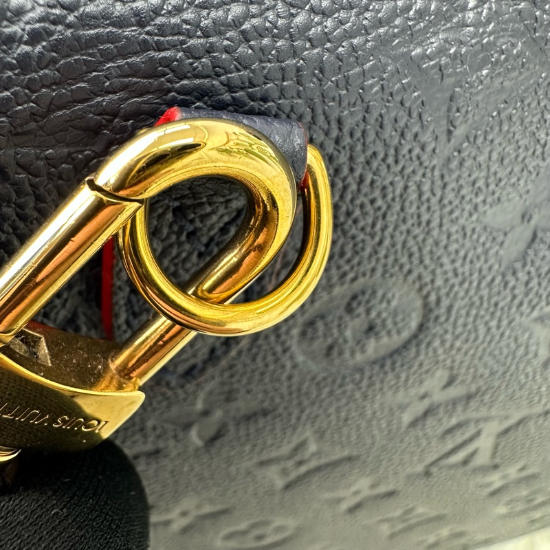 LV Marignan 海軍藍真皮壓紋郵差包-15