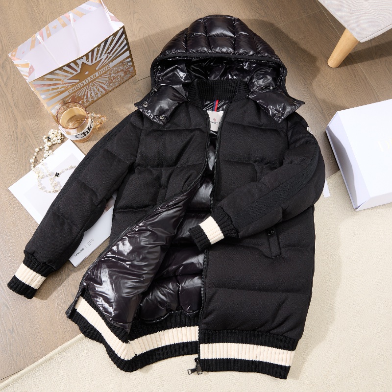 ❤️MONCLER 長款羽絨外套-0