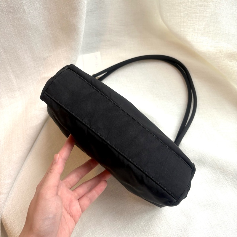 Prada 經典黑色尼龍托特包 Nylon tote bag 單肩包 手提包 23cm-10