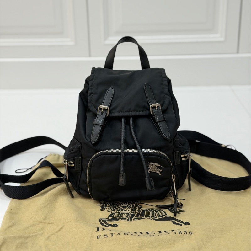 BURBERRY  THE RUCKSACK 黑色 尼龍 戰馬 LOGO mini 後背包 雙肩包 斜背包-1