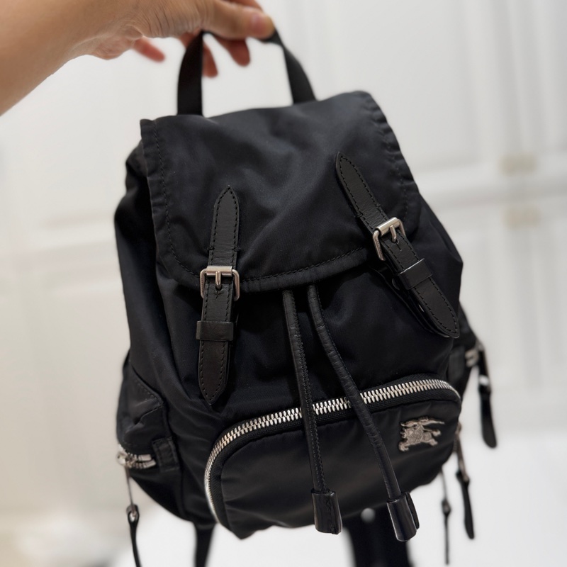 BURBERRY  THE RUCKSACK 黑色 尼龍 戰馬 LOGO mini 後背包 雙肩包 斜背包-7