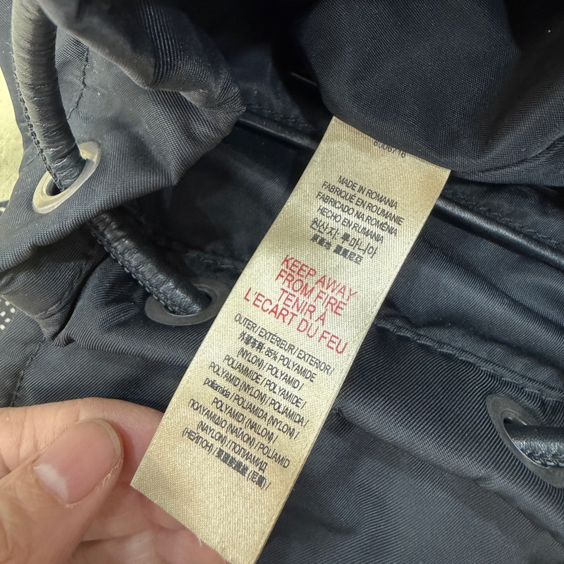 BURBERRY  THE RUCKSACK 黑色 尼龍 戰馬 LOGO mini 後背包 雙肩包 斜背包-24