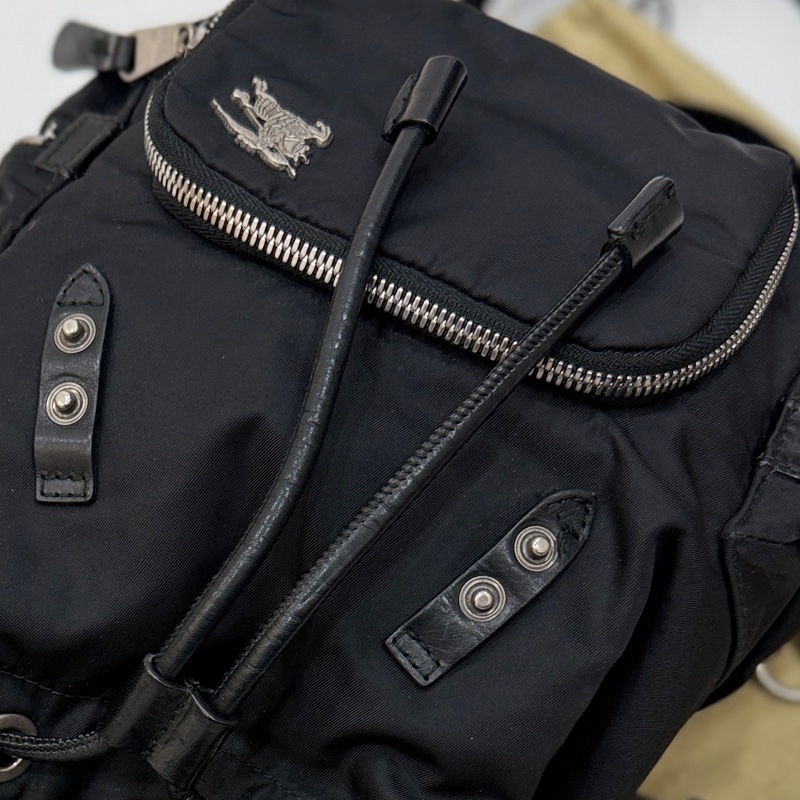 BURBERRY  THE RUCKSACK 黑色 尼龍 戰馬 LOGO mini 後背包 雙肩包 斜背包-29
