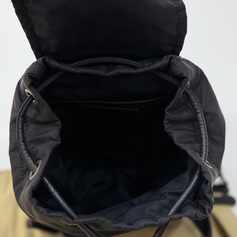 BURBERRY  THE RUCKSACK 黑色 尼龍 戰馬 LOGO mini 後背包 雙肩包 斜背包-32