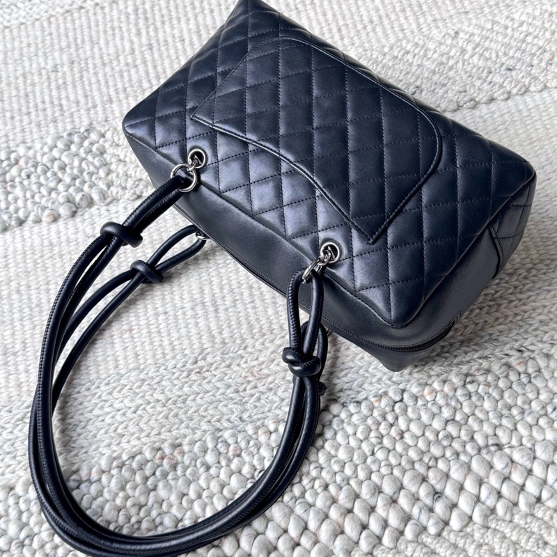 Chanel全黑康鵬枕頭包-2