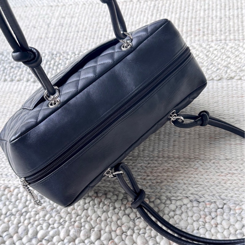 Chanel全黑康鵬枕頭包-5