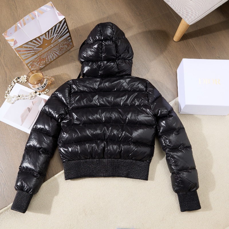 ❤️MONCLER 短款羽絨外套 秋冬造型神器-7