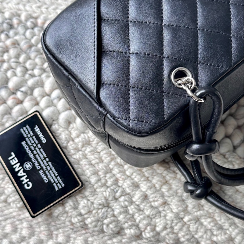 Chanel 全黑康鵬枕頭包 mini-8