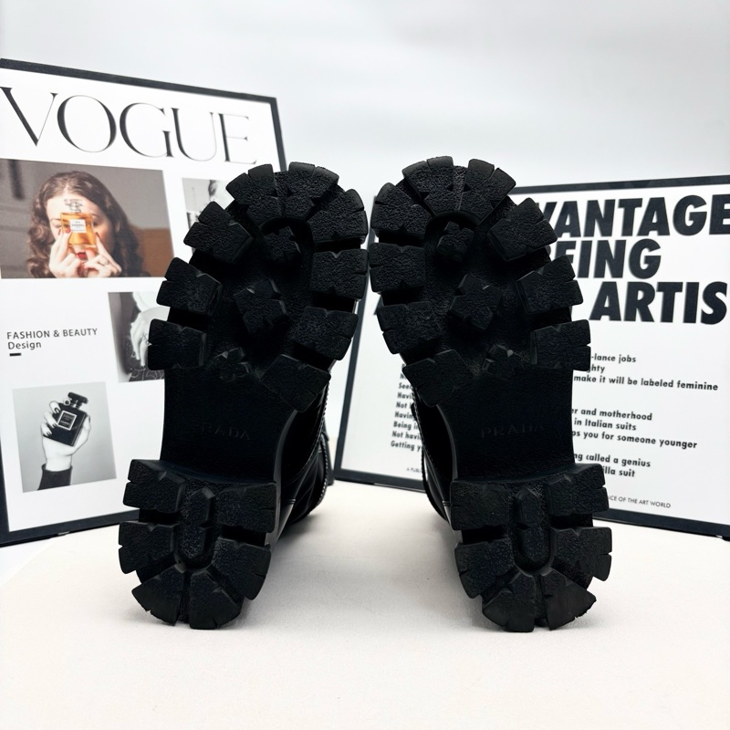 99新 PRADA普拉達 Monolith黑色小牛皮 機車靴短筒 馬丁靴 5.5cm 女款  37碼-3