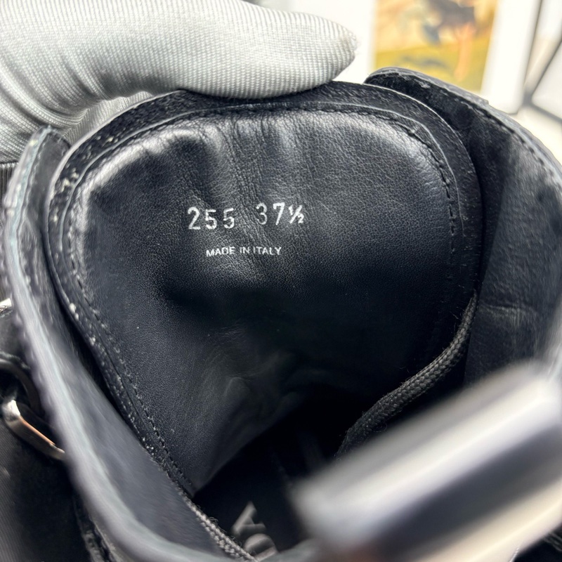 99新 PRADA普拉達 Monolith黑色小牛皮 機車靴短筒 馬丁靴 5.5cm 女款  37碼-4