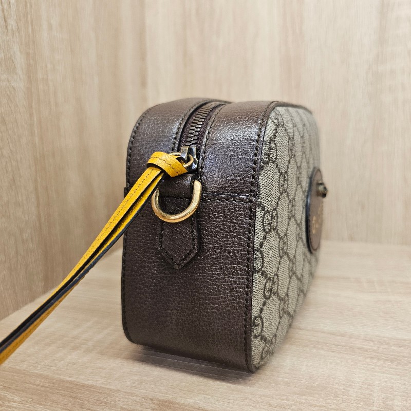 [新年到優惠經典相機包😳] Gucci老花虎頭綠紅綠背帶拉鏈相機包-2