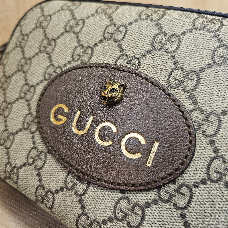 [新年到優惠經典相機包😳] Gucci老花虎頭綠紅綠背帶拉鏈相機包-12
