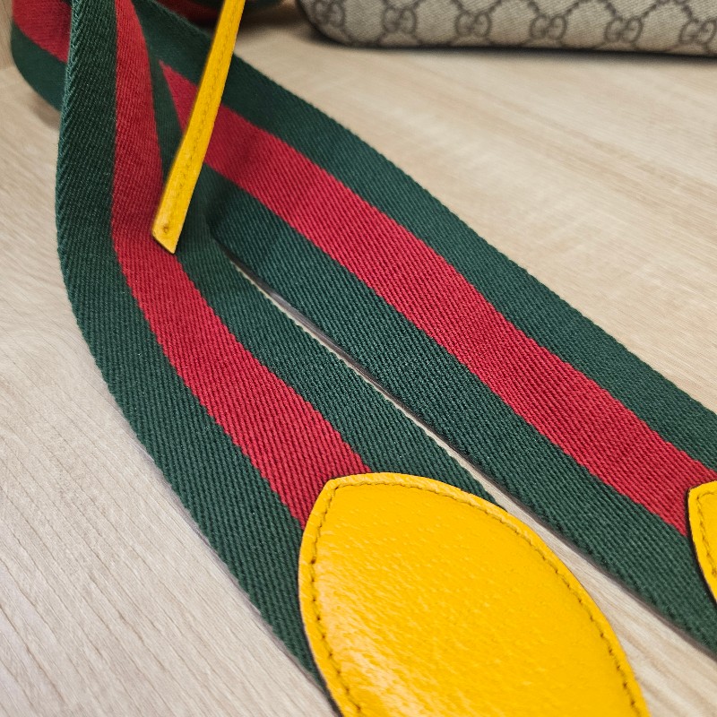 [新年到優惠經典相機包😳] Gucci老花虎頭綠紅綠背帶拉鏈相機包-19