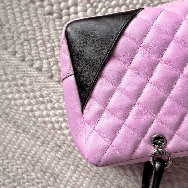 Chanel 粉色康鵬枕頭包-7