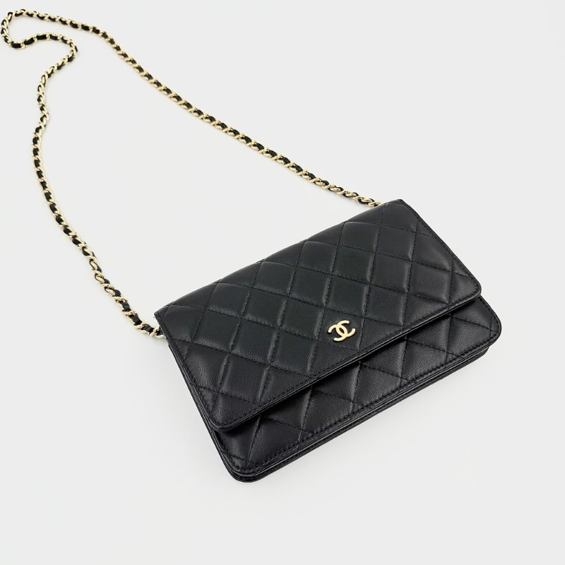 CHANEL - 黑色羊皮菱格金釦woc-0