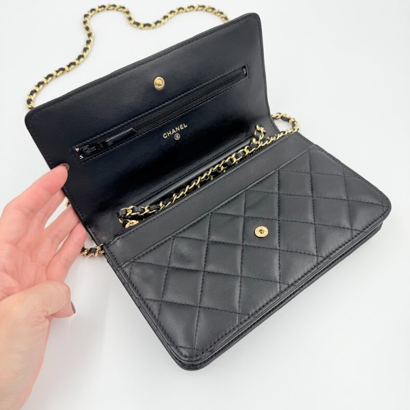 CHANEL - 黑色羊皮菱格金釦woc-3