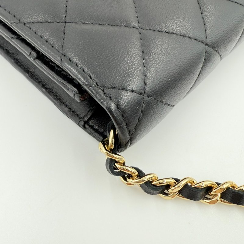 CHANEL - 黑色羊皮菱格金釦woc-7