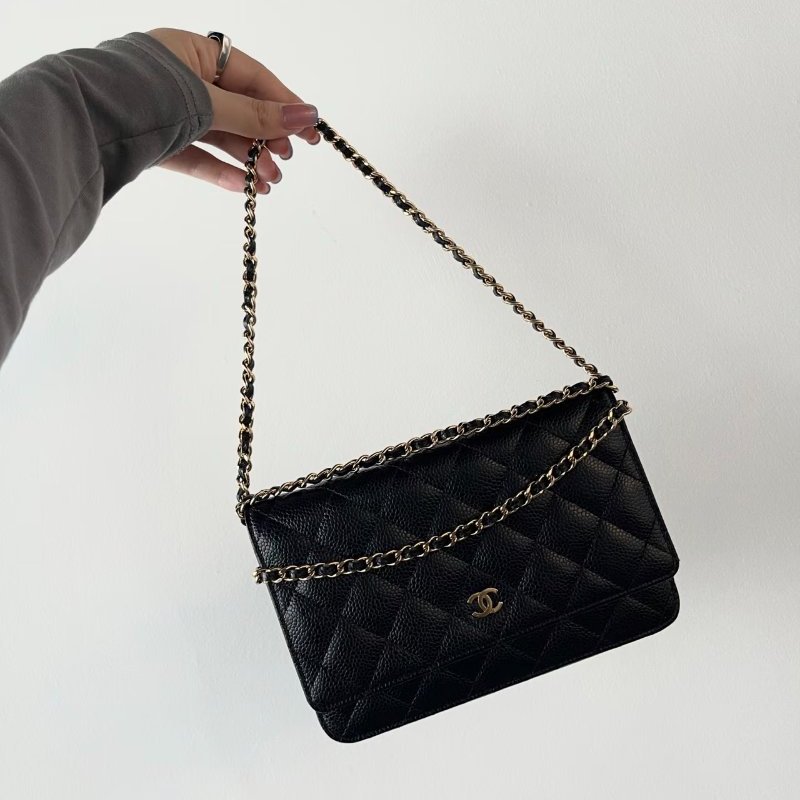 CHANEL - 黑色羊皮菱格金釦woc-0