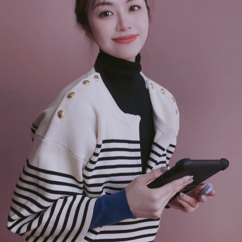 ❤️CELINE 條紋針織上衣 明星同款-2