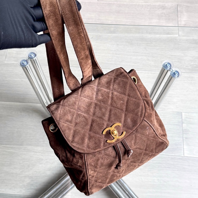 Chanel 麂皮金球雙肩包-0