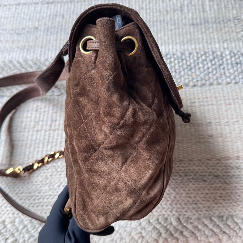 Chanel 麂皮金球雙肩包-5