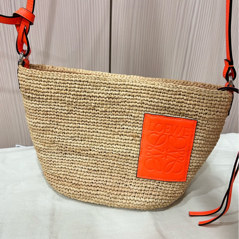 #近新 Loewe 撞色草編包 竹編包-1