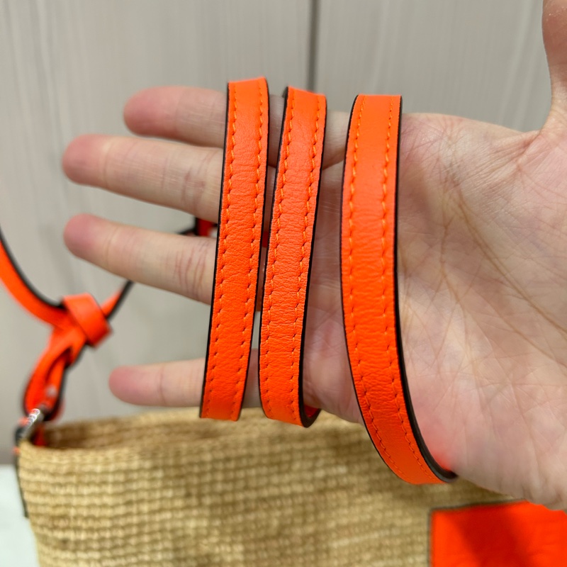 #近新 Loewe 撞色草編包 竹編包-10