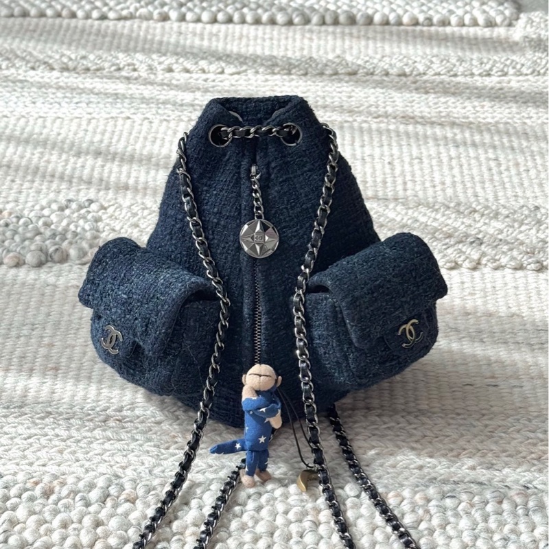 Chanel毛呢小青蛙雙肩包-0